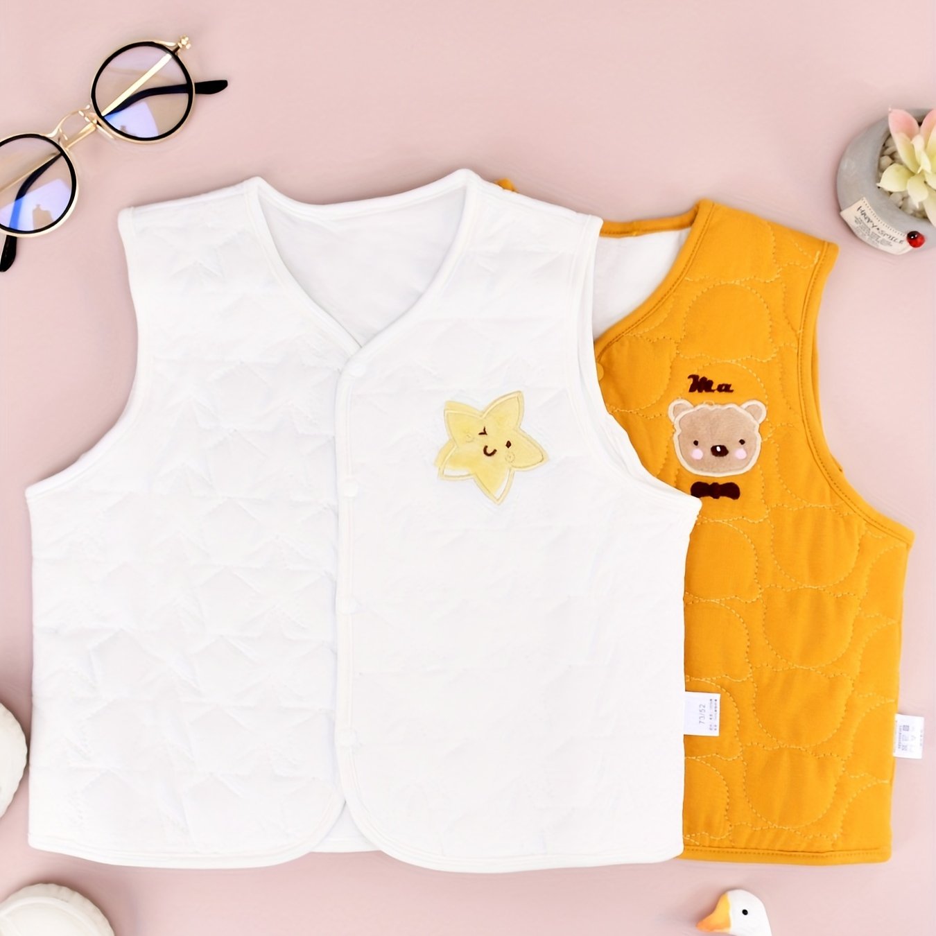 2pcs Cartoon Embroidery V Neck Vest