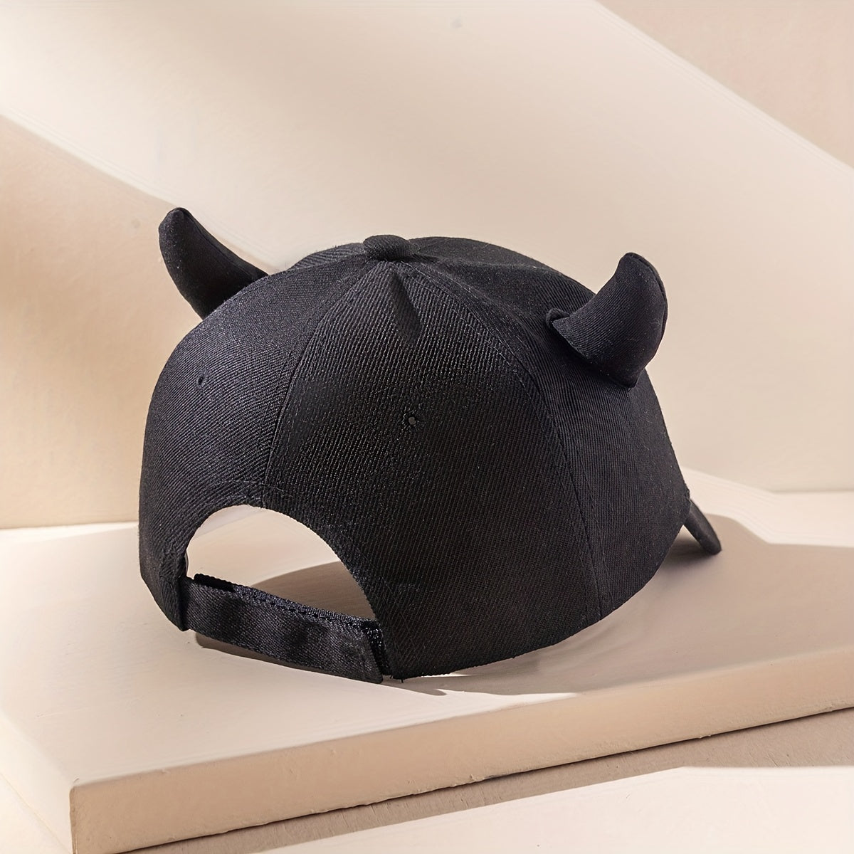 Unisex Sunshade Curved Brim Baseball Cap With Cow Horn
