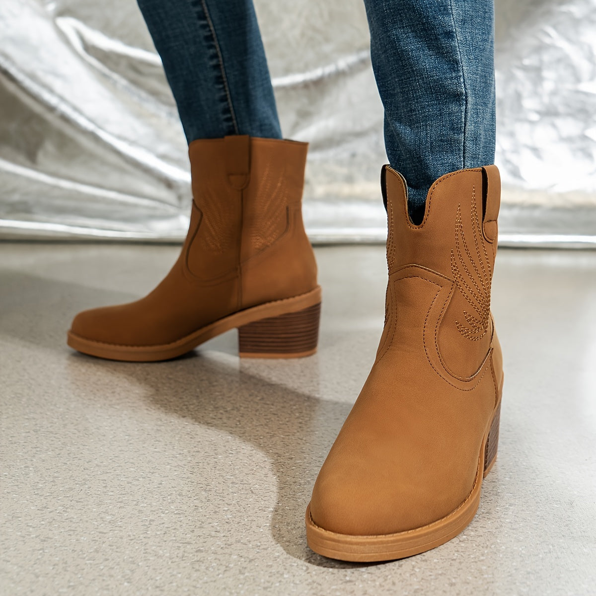 Floral Embroidered Western Boots Chunky Heel Shoes