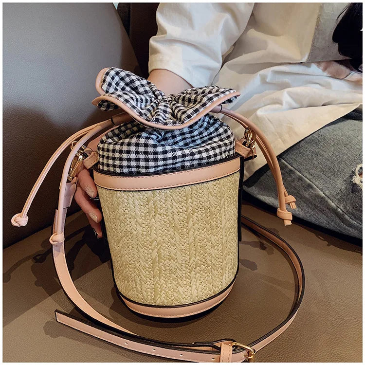 Retro Weave Lattice Leather Bucket Bag for Women