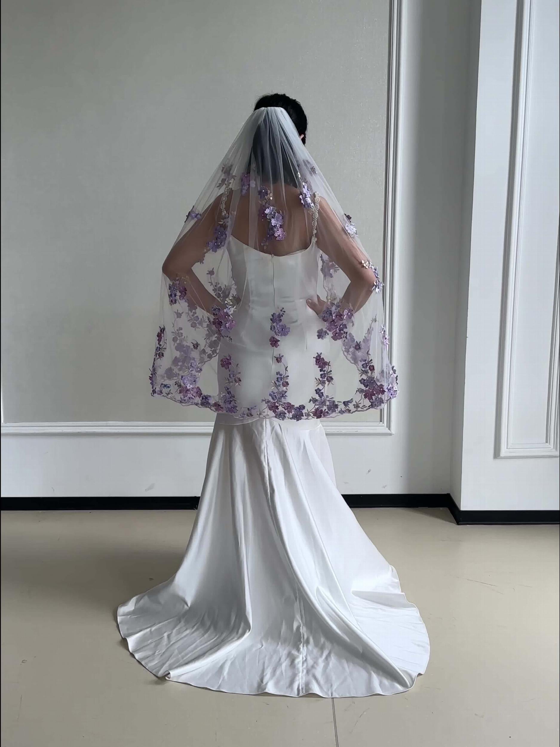 Graceful Finger Length Bridal Veil with Comb Soft Tulle Wedding Lace Veil