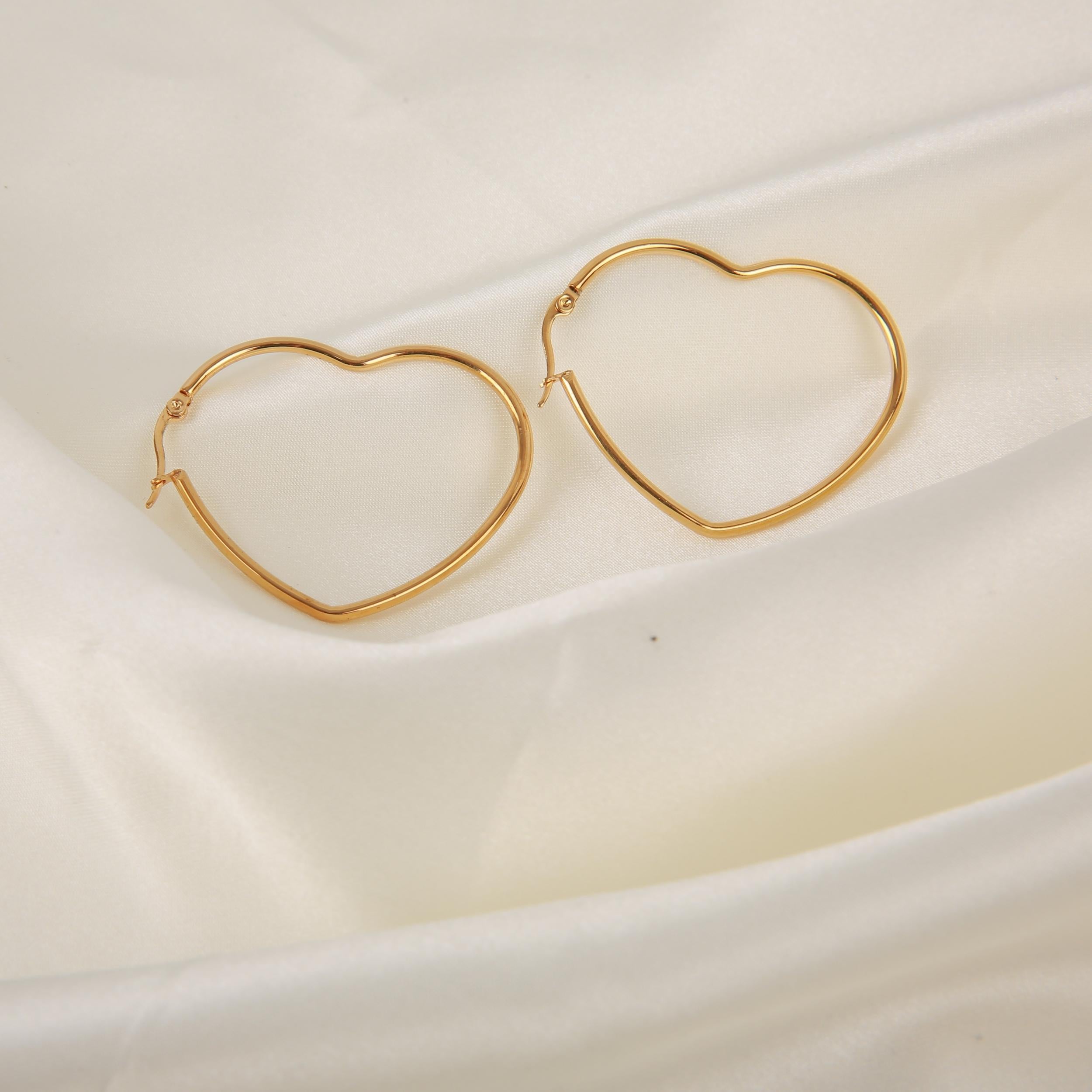 4Pairs Set Y2K Style 18K Golden Plated Heart Hoop Earrings - 4 Sizes