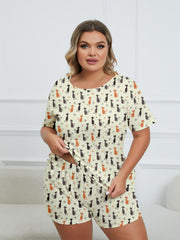 Cartoon Cat Print Tee & Shorts Pajama Set