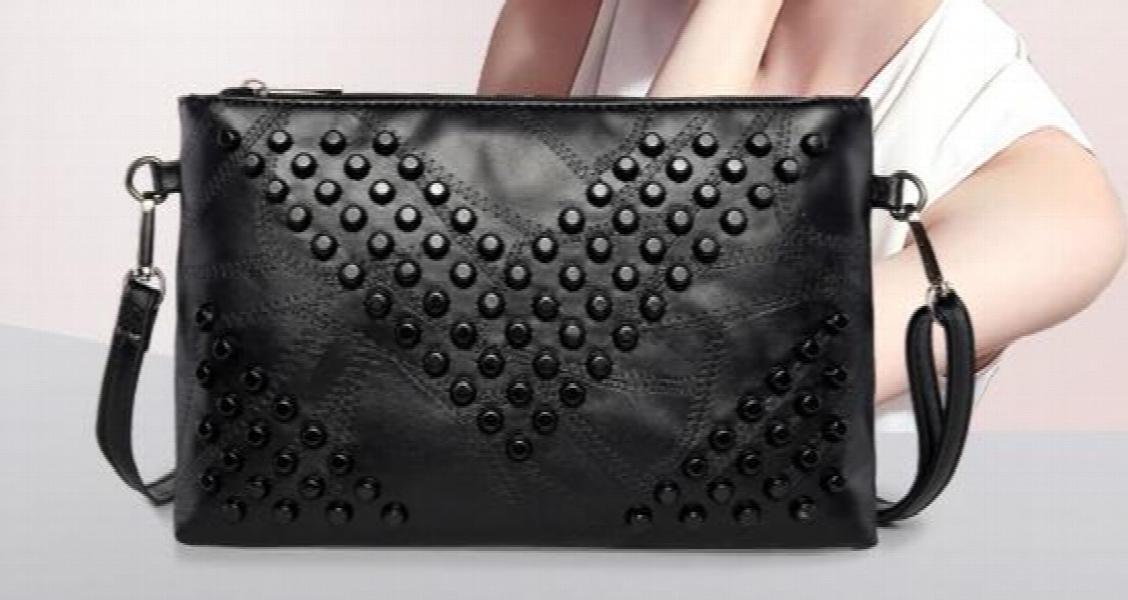 European/American V-shaped Shoulder Messenger Bag for Women