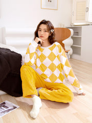 Argyle Print Pajama Set Long Sleeve Crew Neck Top & Elastic Waistband Pants