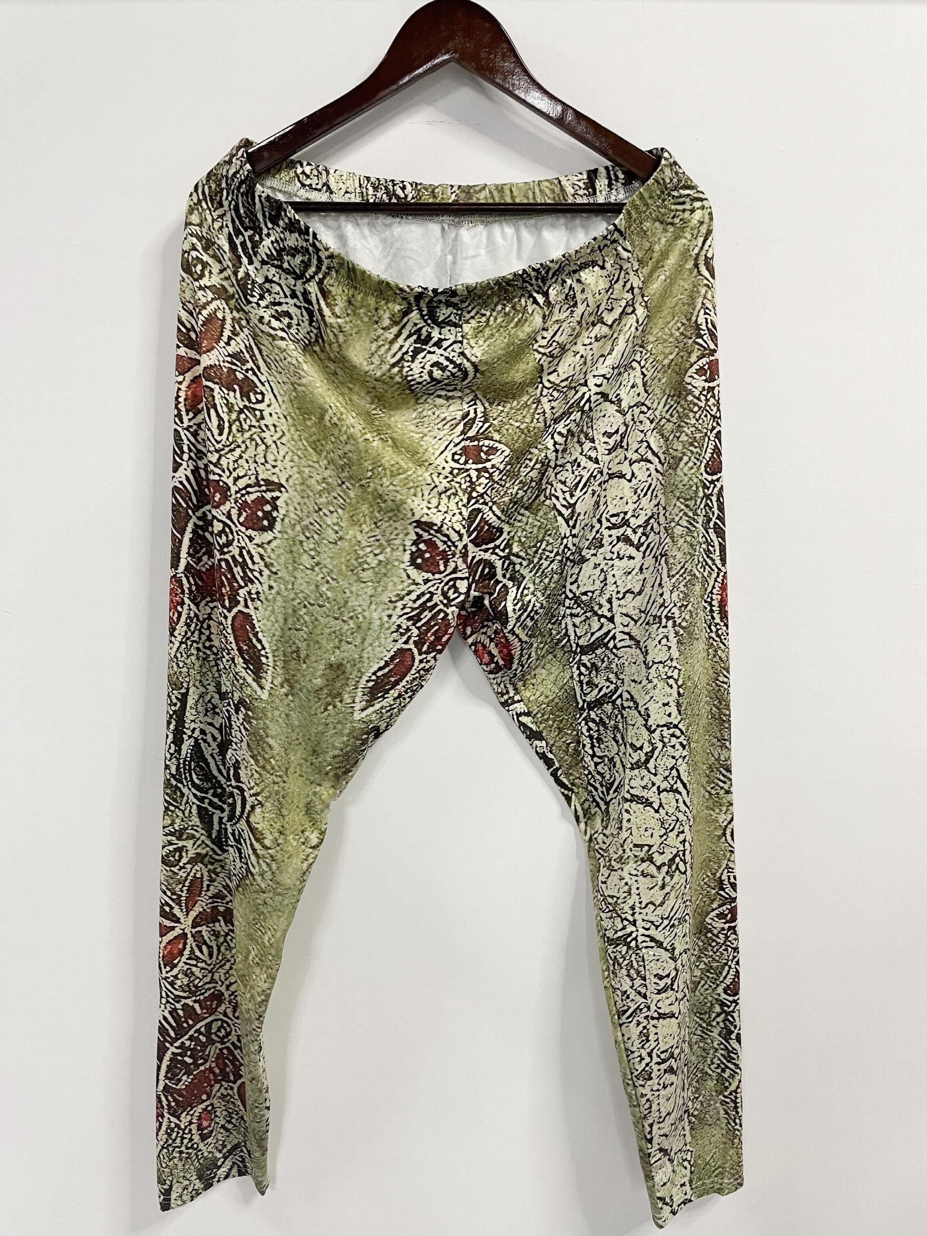 Sporty Distressed Floral Print High Rise Leggings Plus Size