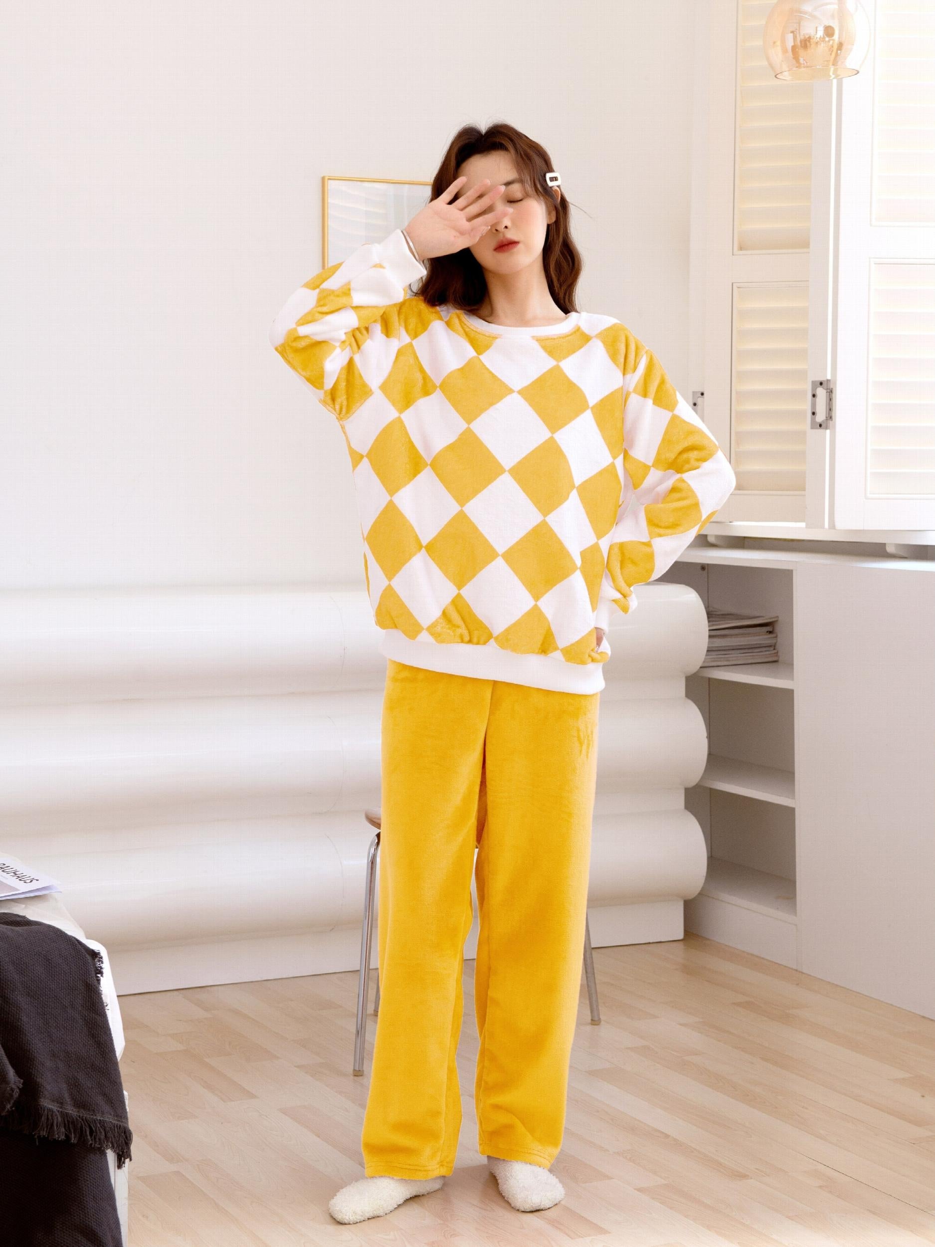 Argyle Print Pajama Set Long Sleeve Crew Neck Top & Elastic Waistband Pants