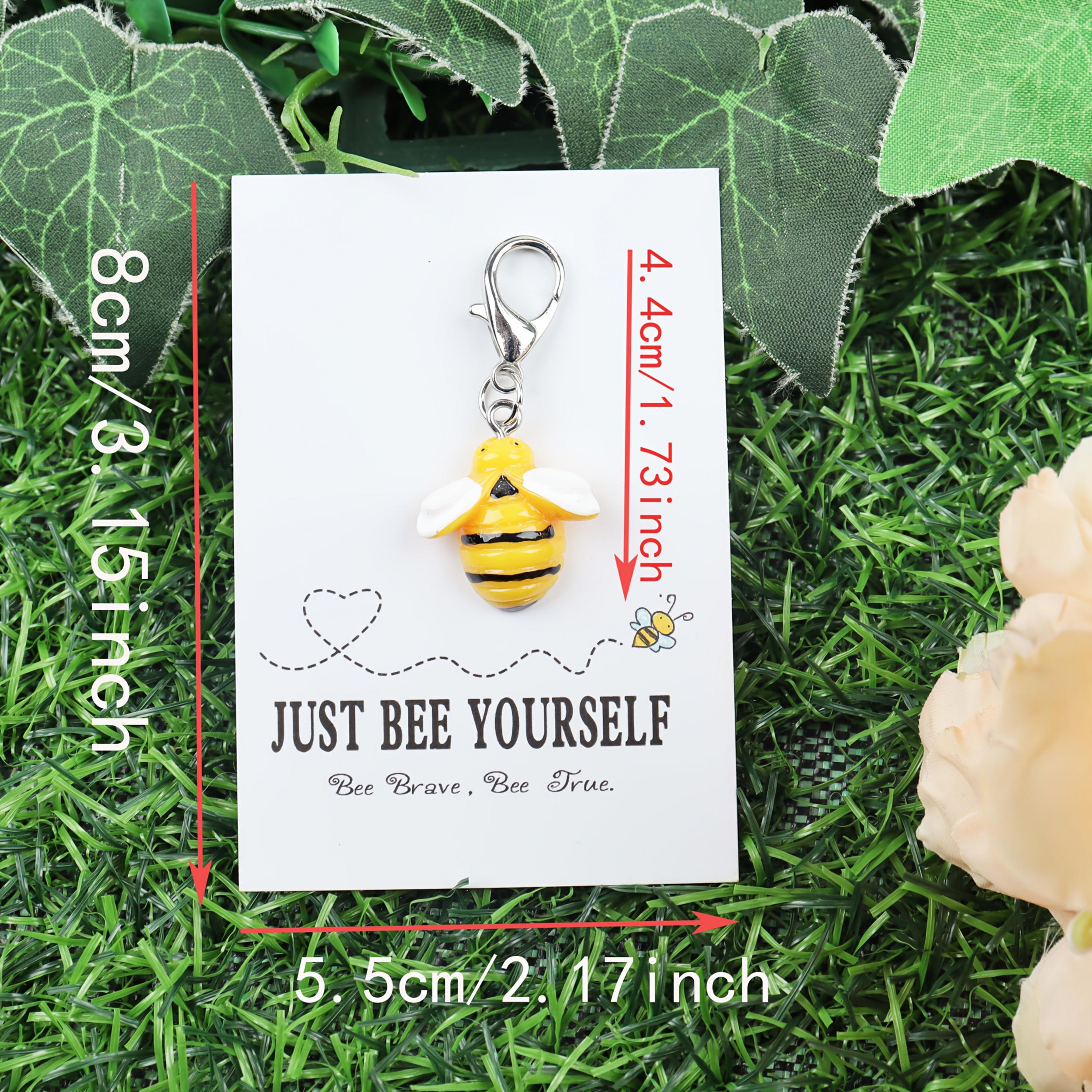 5pcs Cartoon Bee Keychains with Gift Cards - Ideal Gift for Friends