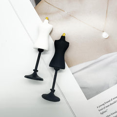 DIY Dollhouse Scene with Small Mannequin Model Kit
