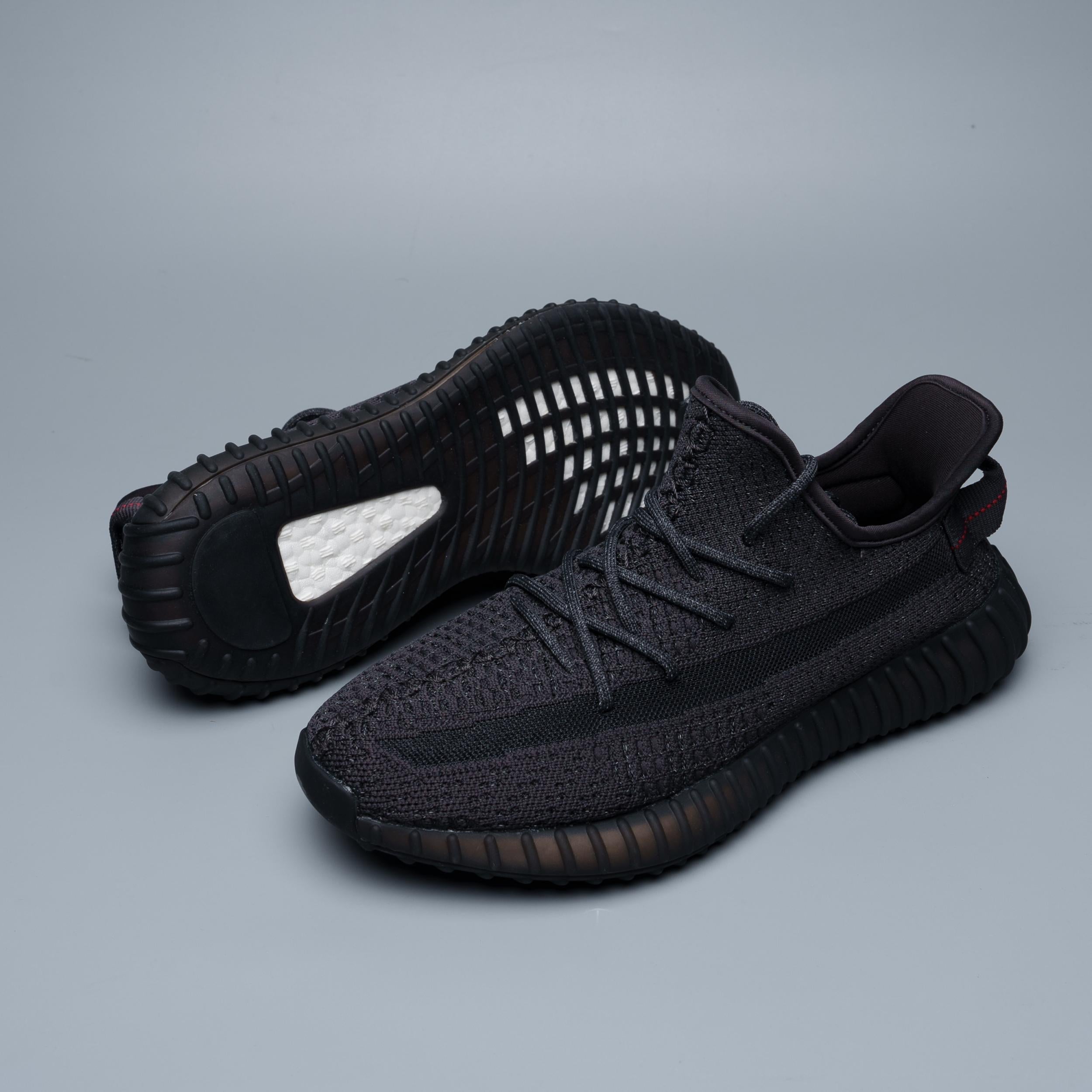 Men's Lace Up Running Shoes Casual Sneakers Comfortable and Breathable