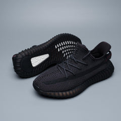 Men's Lace Up Running Shoes Casual Sneakers Comfortable and Breathable