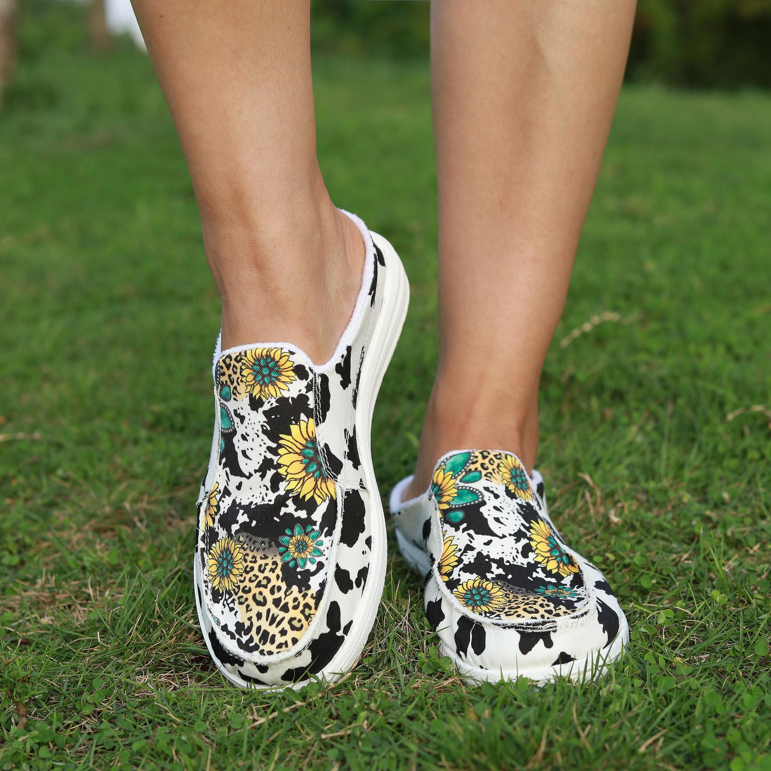 Dairy Cow Sunflower Pattern Flat Shoes Women's Casual Lightweight Walking Shoes