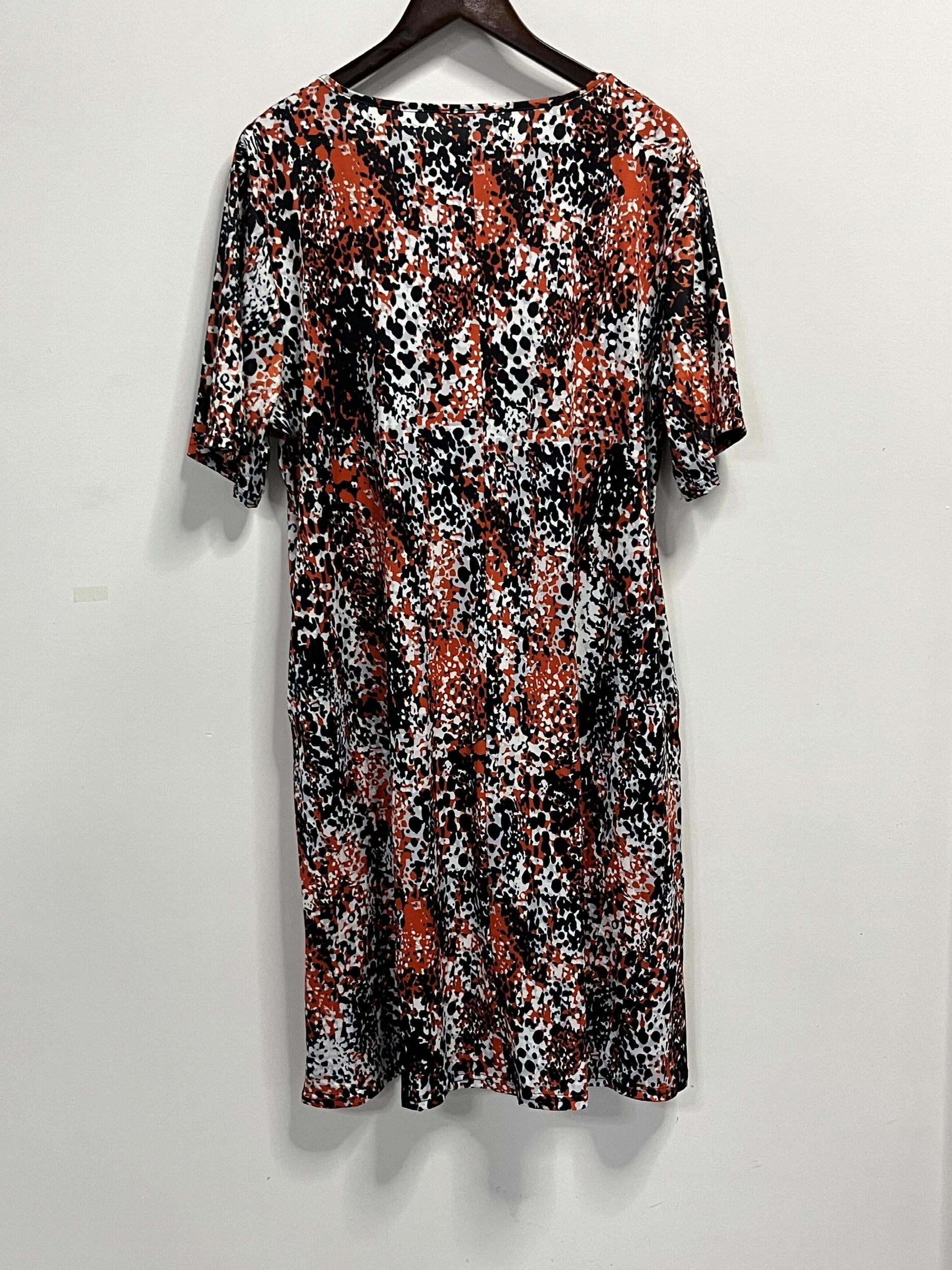 Allover Print Short Sleeve Dress With Pockets