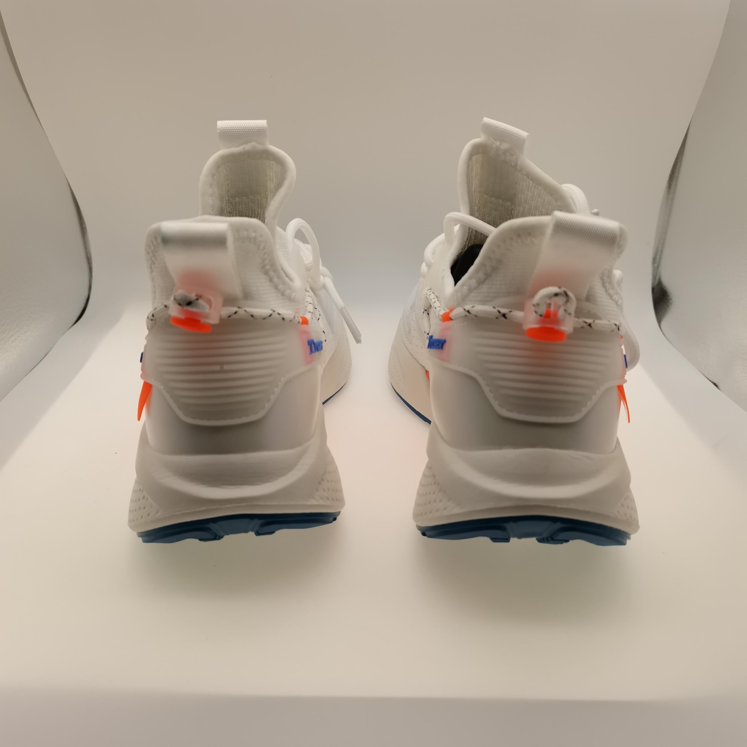 Thick Bottom Lightweight Sneakers Breathable Running Shoes