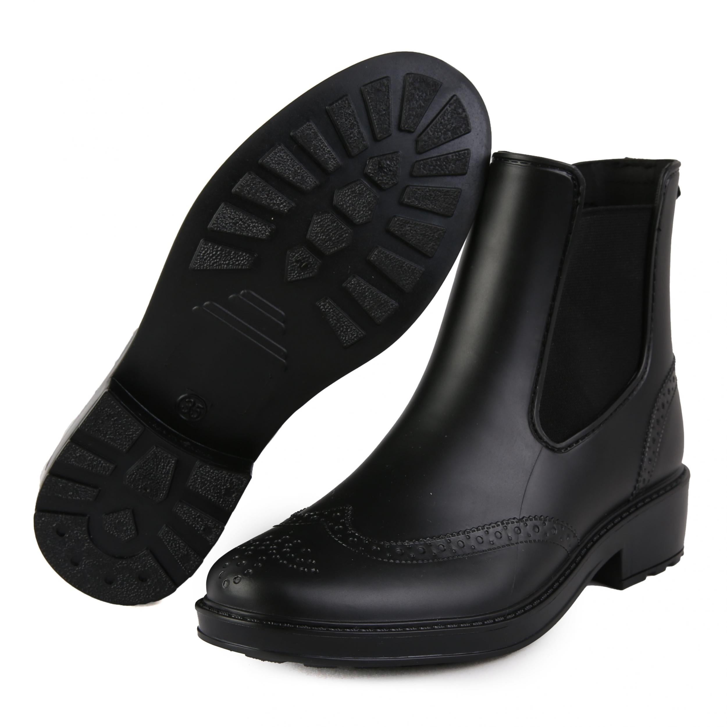 PVC Round Toe Flat Waterproof Rain Boots Comfortable Non Slip Rain Shoes