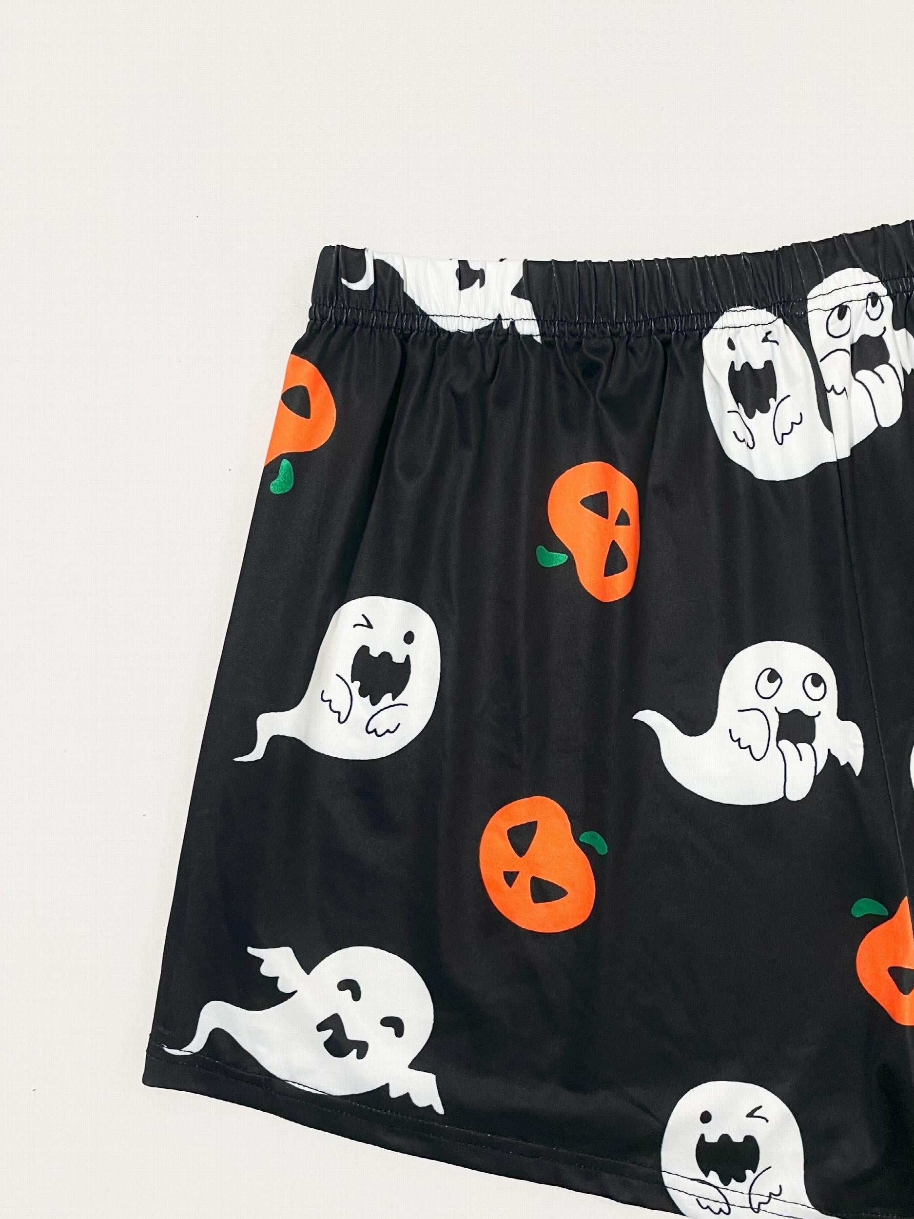 Plus Size Halloween Pajama Set Women's Plus Short Sleeve Tee & Shorts Lounge Set