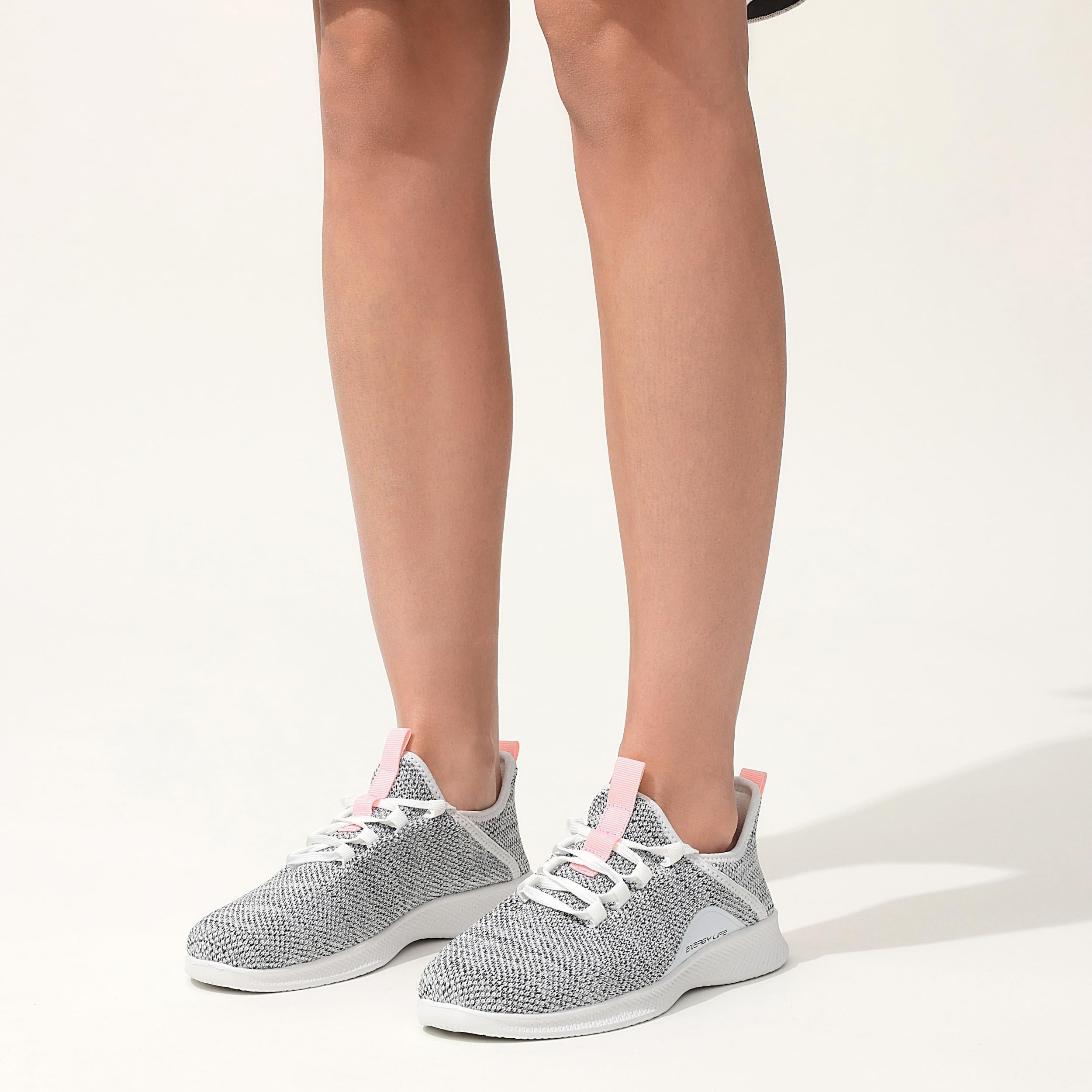 Women's Lightweight Lace Up Running Shoes Low Top Sneakers