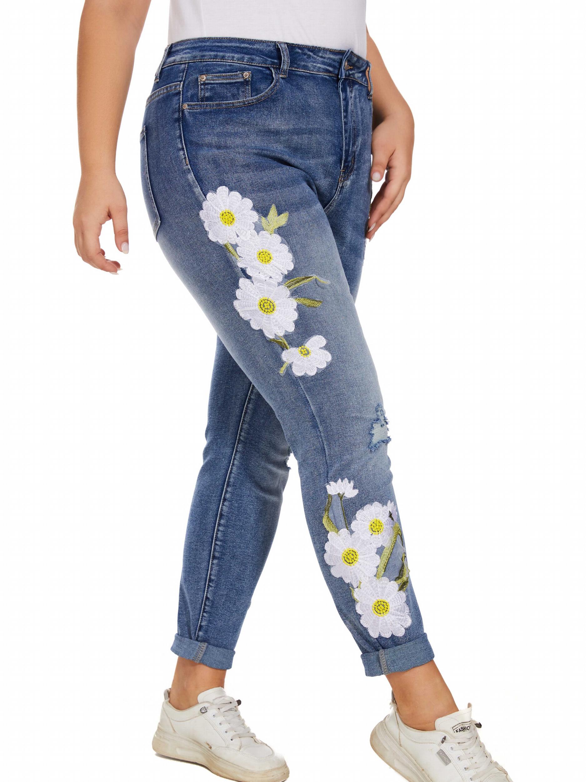 Washed Ripped Floral Embroidery High Stretch Jeans