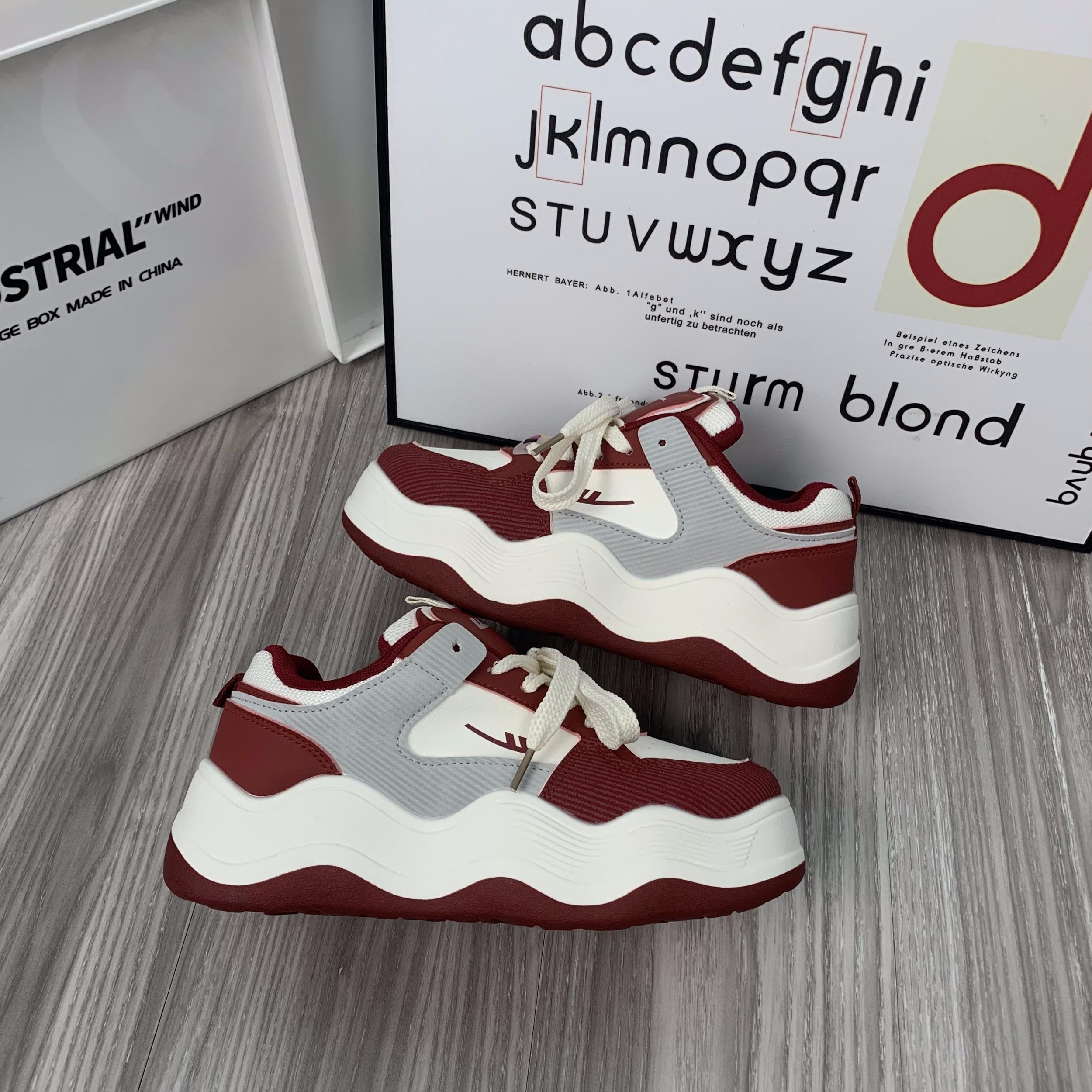 Women's Lace up Platform Skate Shoes Height Increased Sneakers