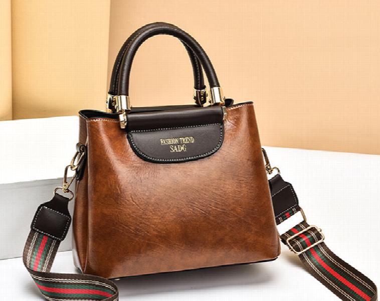 Fashion Women's Shoulder Bag All-match Portable Messenger Bag