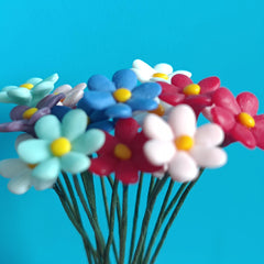 1:12 Scale Mixed Color Daisies Plastic Flowers Dollhouse Decor Bedroom Accents