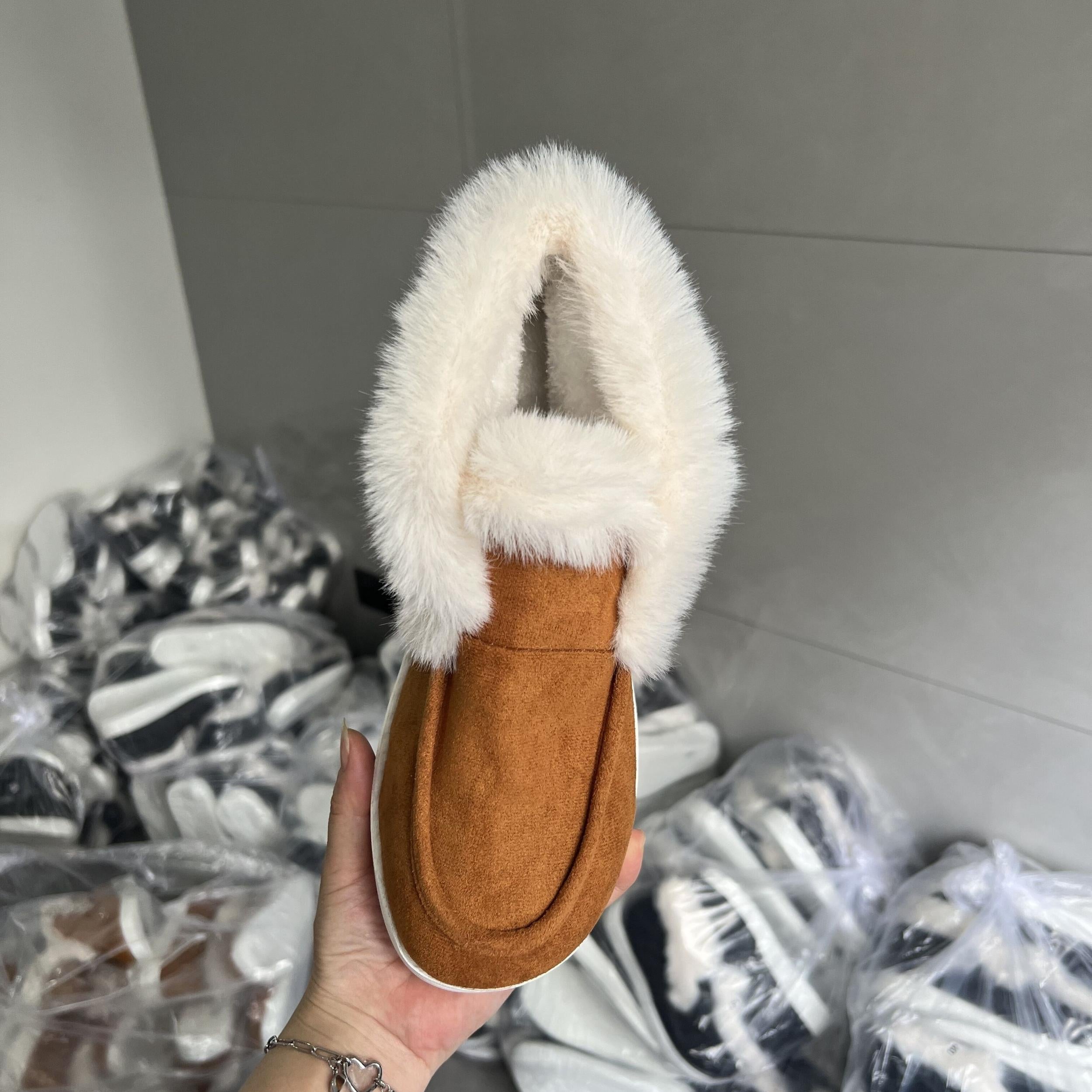Women's Plush Winter Snow Boots Slip on Flat Shoes