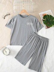 2pcs Boys Teen Letter Graphic T shirt & Shorts Pajama Set