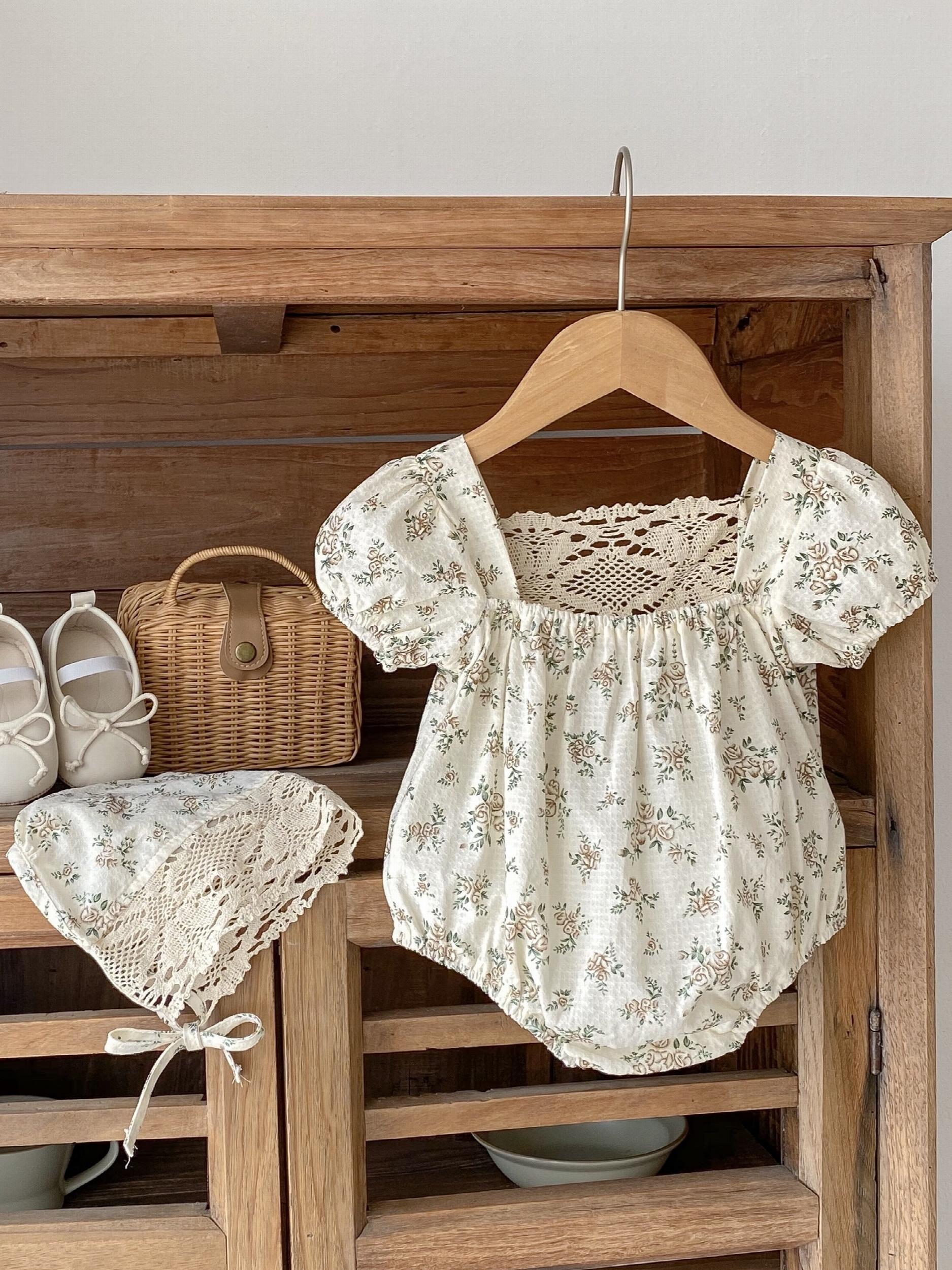 Baby Girls Floral Print Onesie & Hat Set