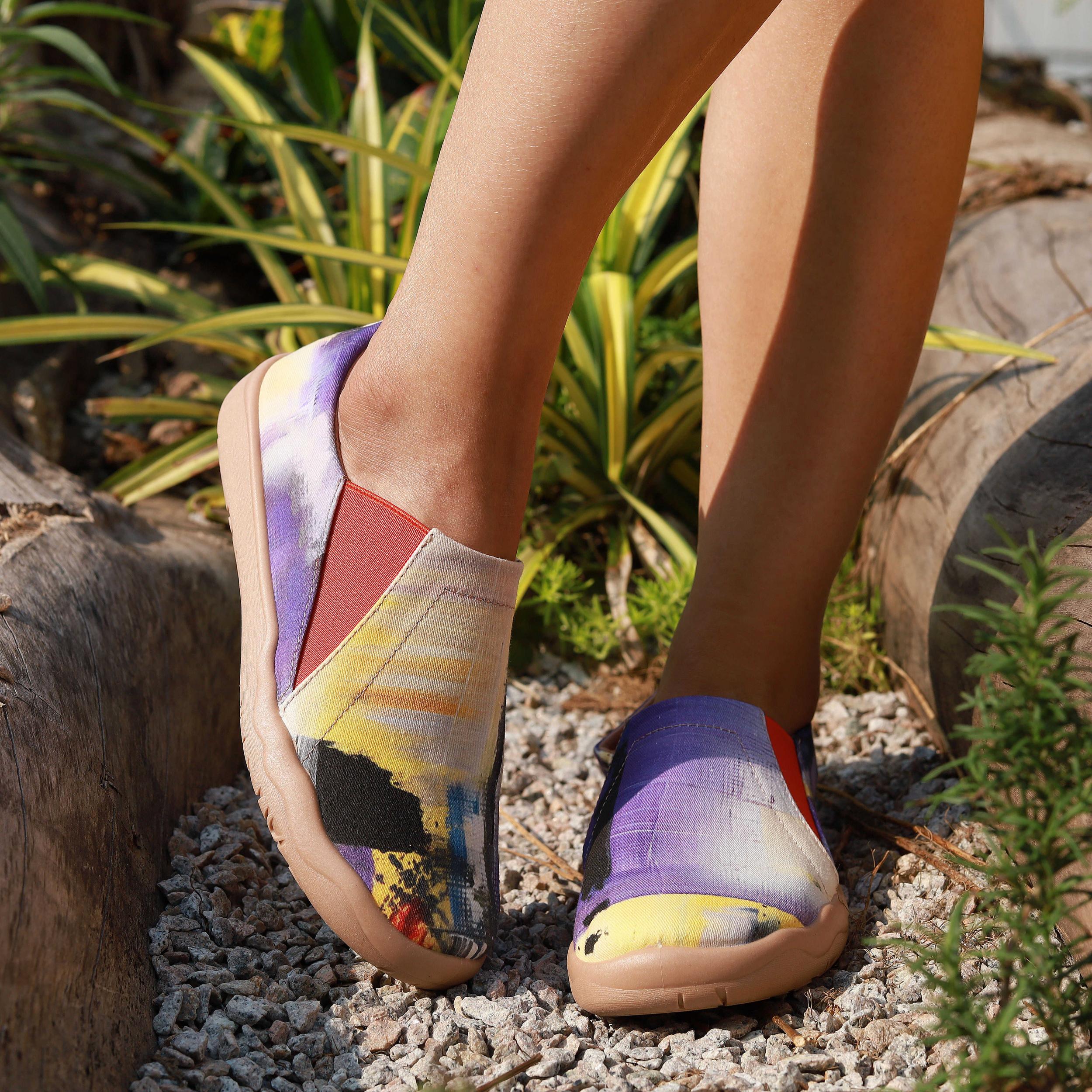 Women's Multicolor Printed Flat Slip On Canvas Shoes Casual Light Travel Shoes