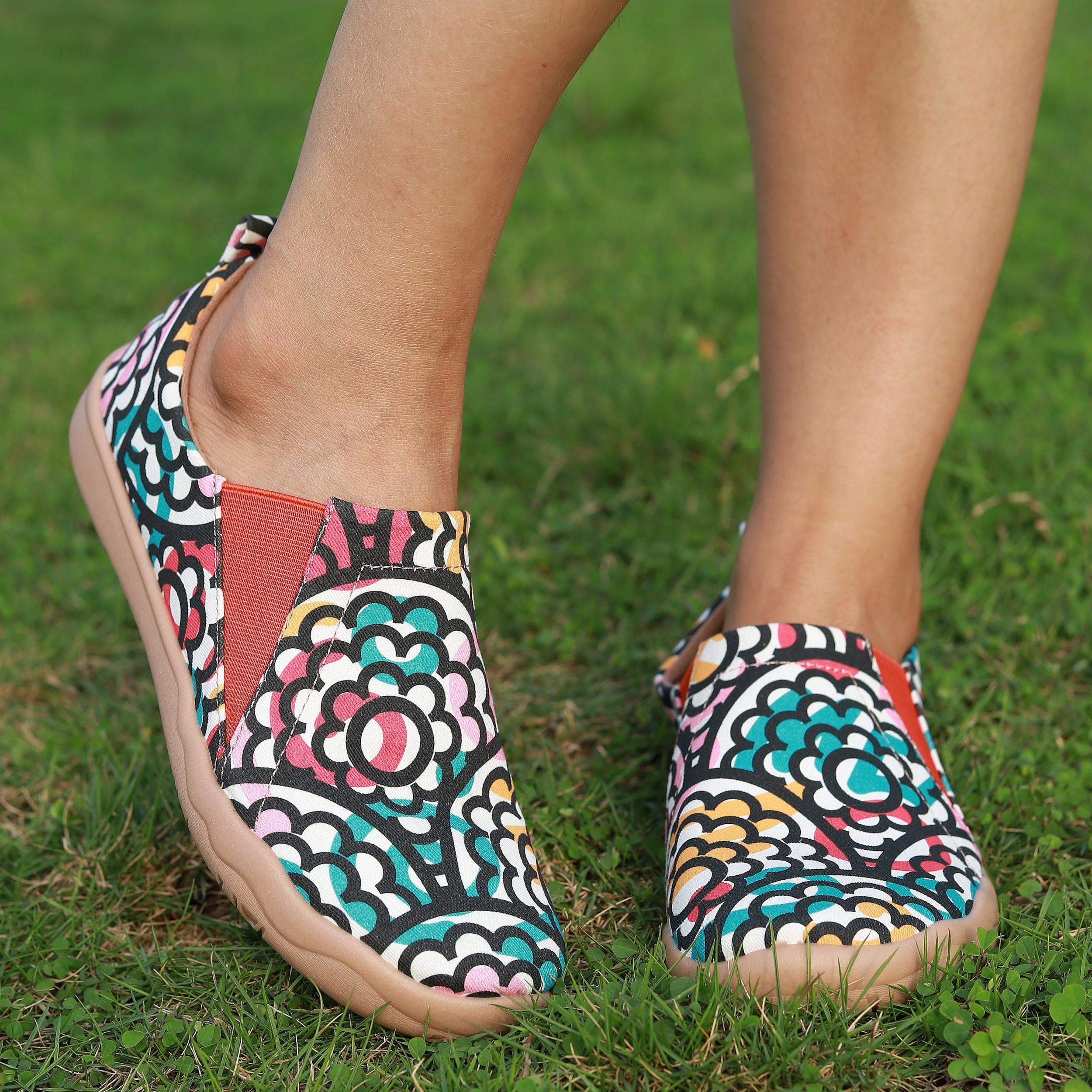 Floral Printed Slip On Canvas Shoes for Women