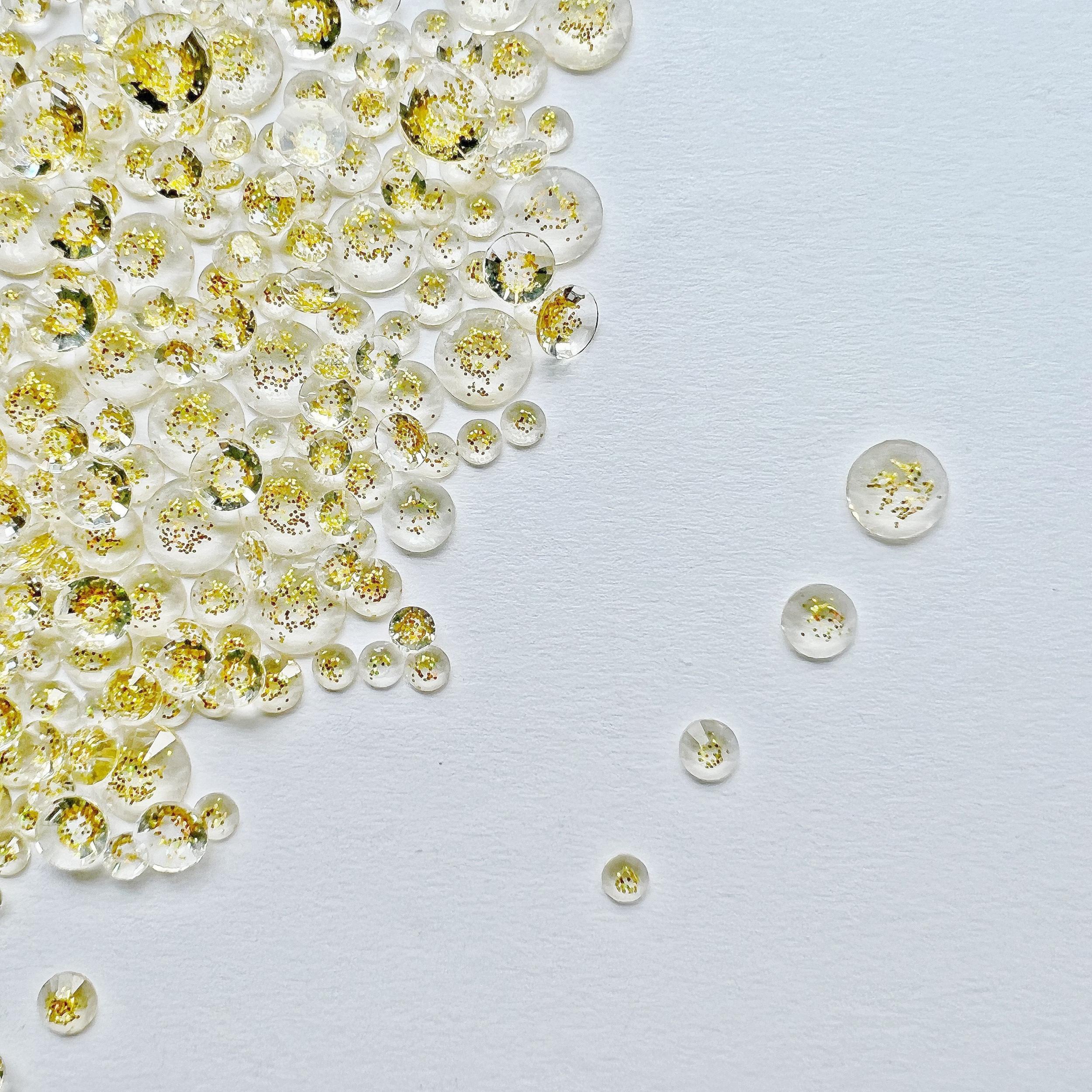 900pcs Clear Crystal Glitter Mixed Sizes Gems for Crafts DIY Christmas Card