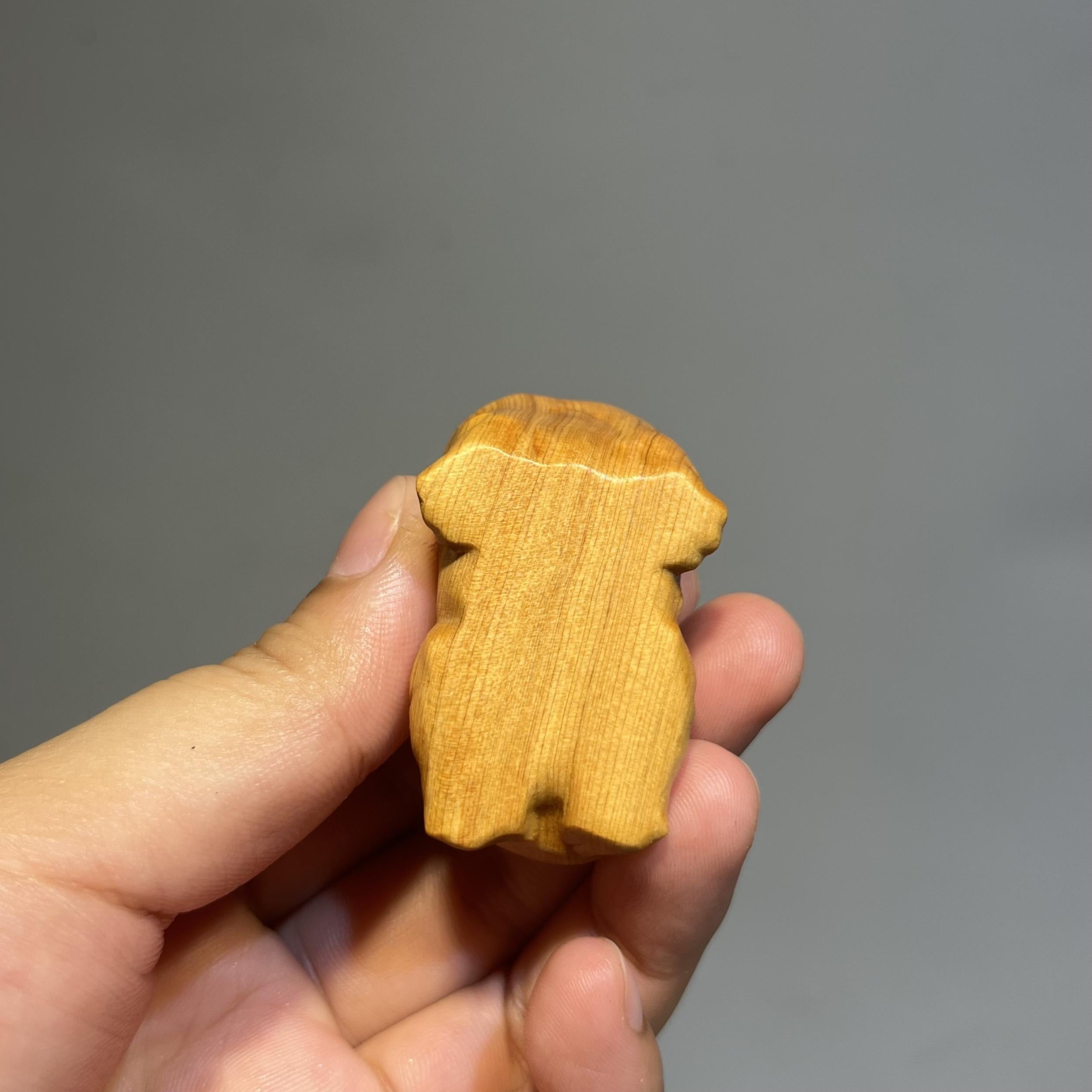 Lazy Kitten Wood Carving Ornament Tea Pet Pendant