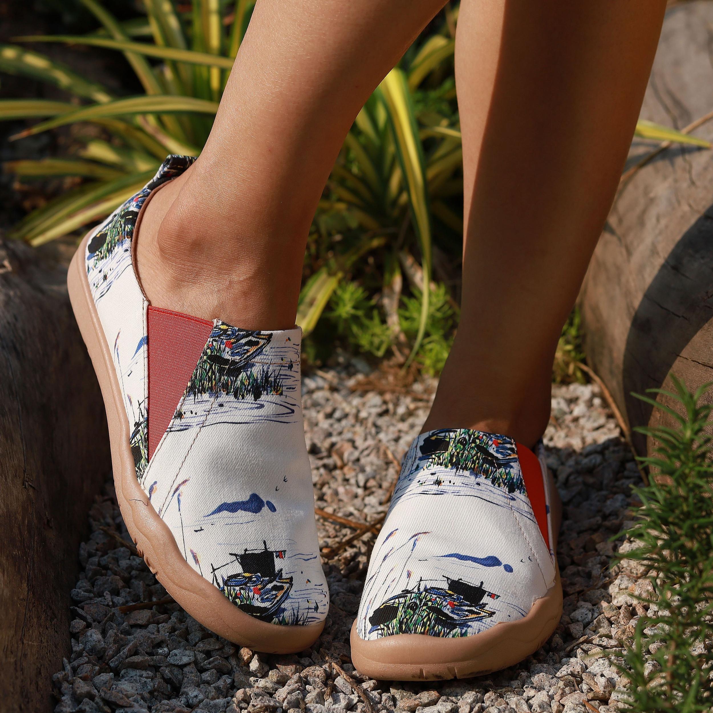 Women's Boat Printed Canvas Slip On Flat Light Shoes