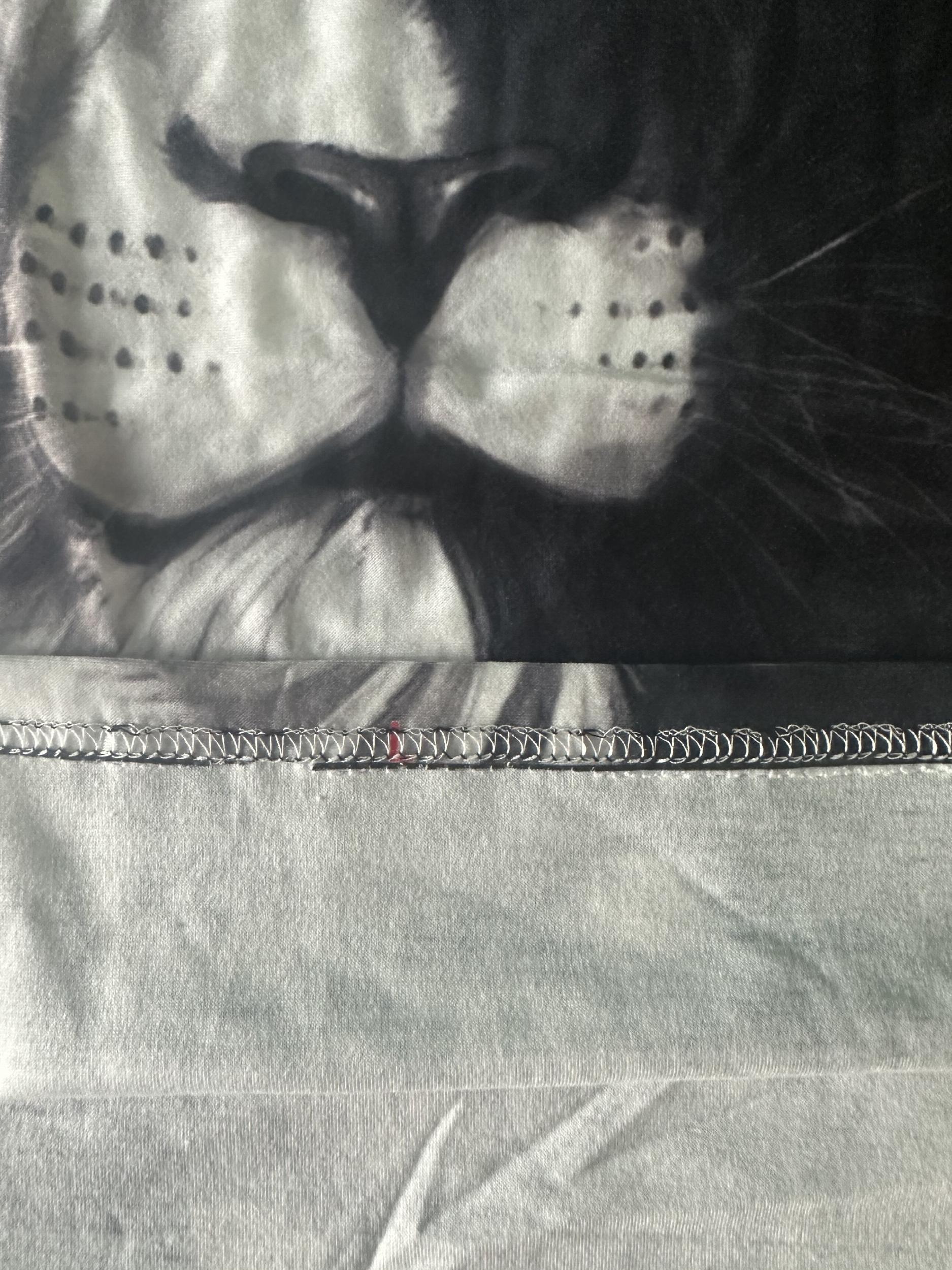 Men's Lion Graphic Tee for Summer Outdoor Activities