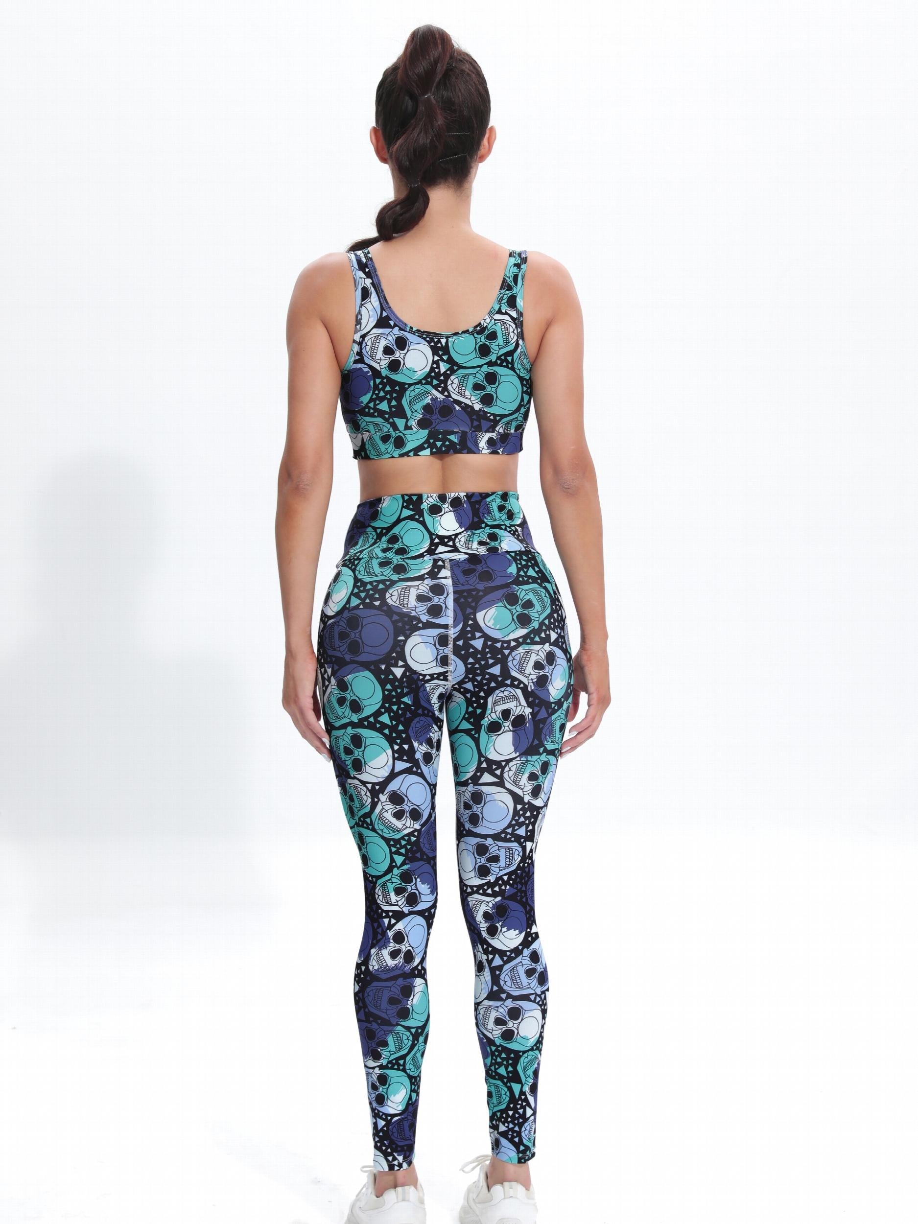 Skull Graphic Yoga Set Sports Crop Top & High Waist Leggings Outfit