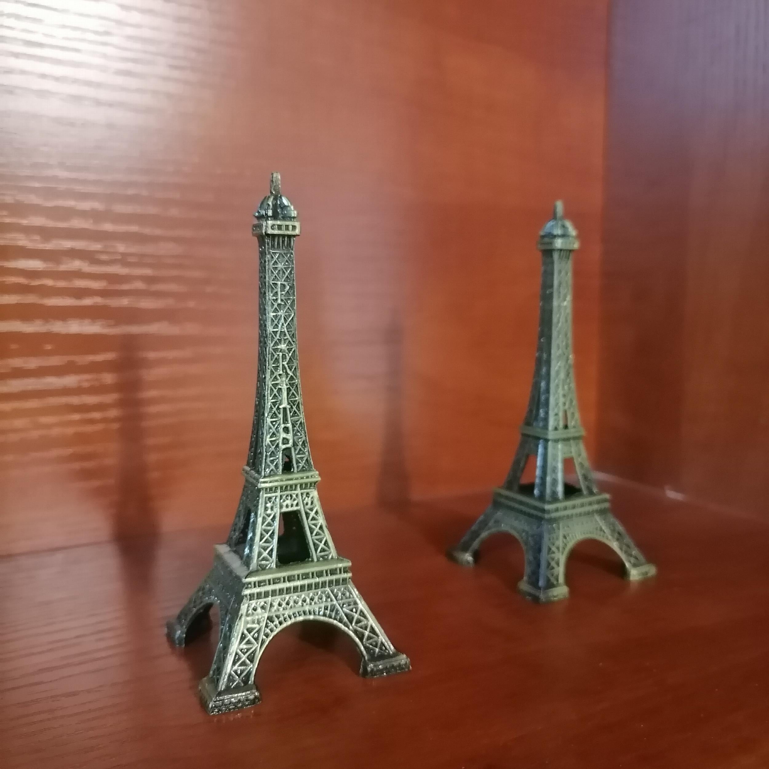 Paris Eiffel Tower Model Metal Crafts Home Decoration Ornament