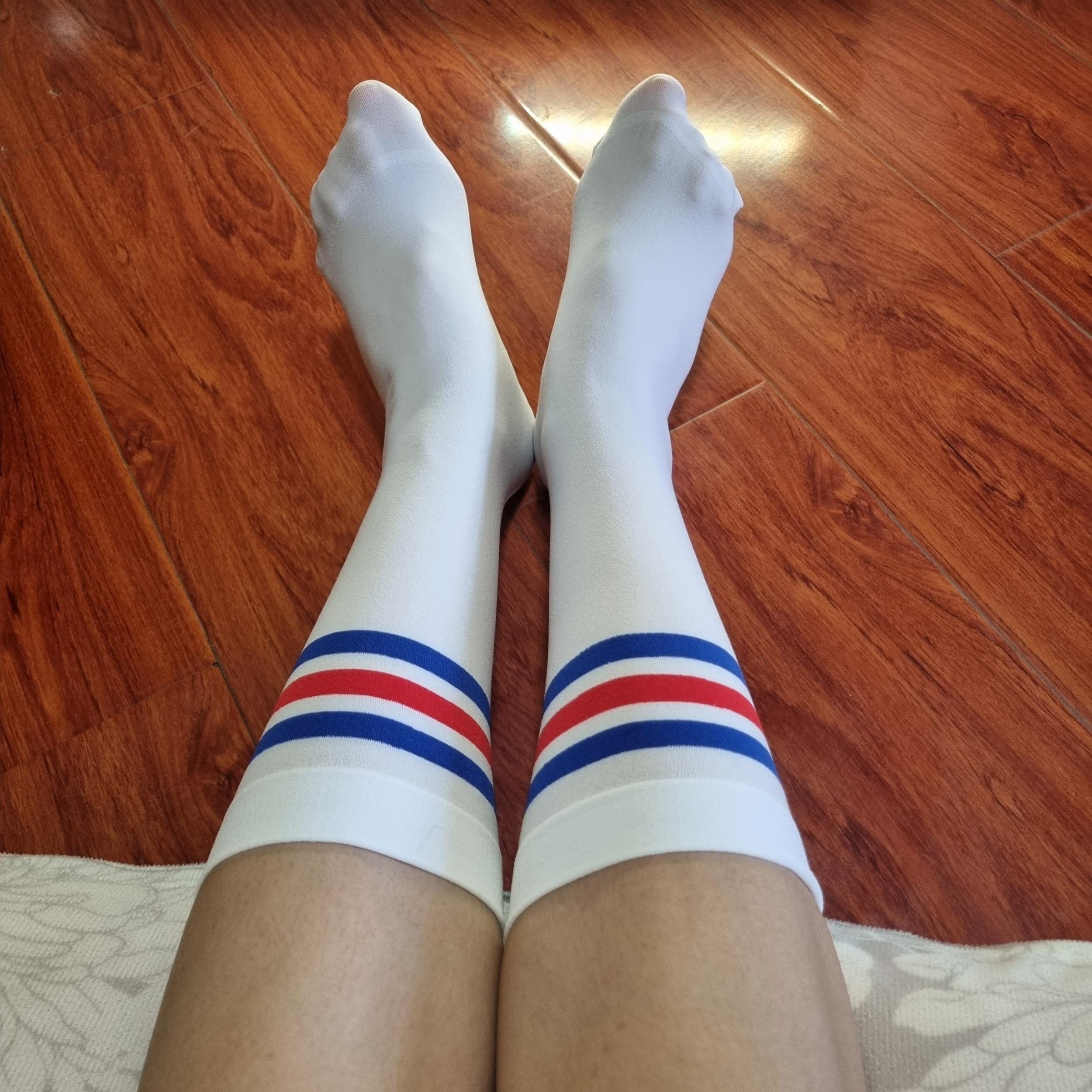 Striped Sports Socks 4 Pairs Women's Mid Tube Stockings
