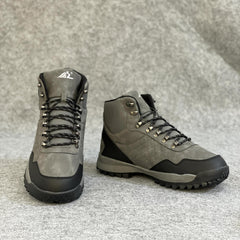 Men's Hiking Boots Non Slip Lace Up Sneakers for Winter & Autumn