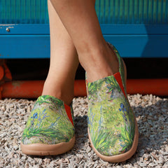 Floral Printed Slip-On Canvas Shoes Round Toe Casual Outdoor Travel Shoes