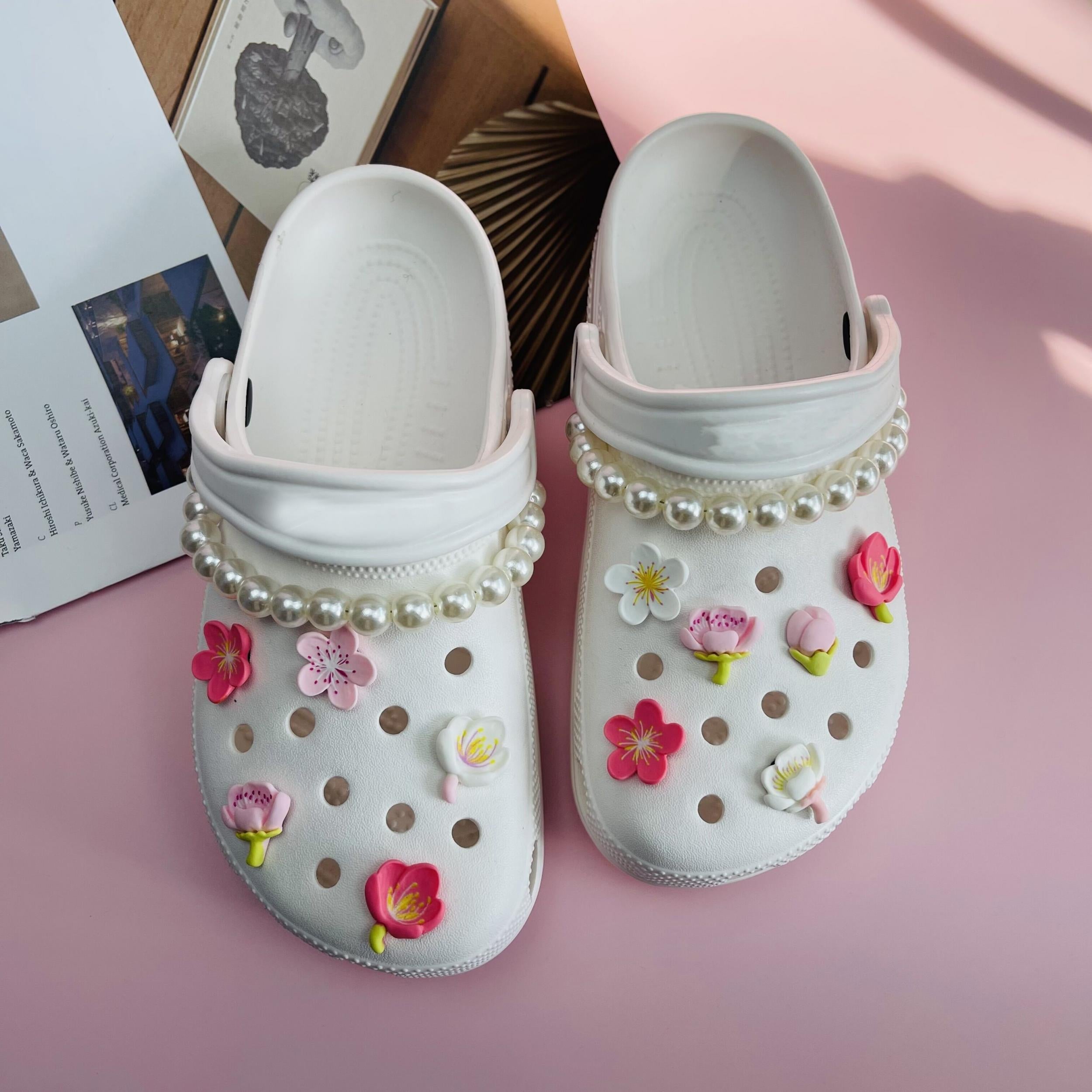 Peach Blossom Hole Shoes Accessories Pearl Necklace