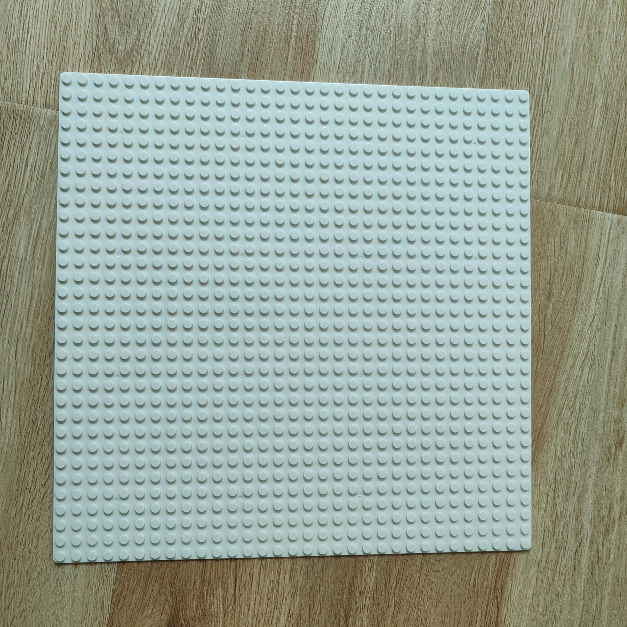 2pcs Classic 32x32 Studs Baseplates for Building Brands Ideal for MOCs Wall Stre