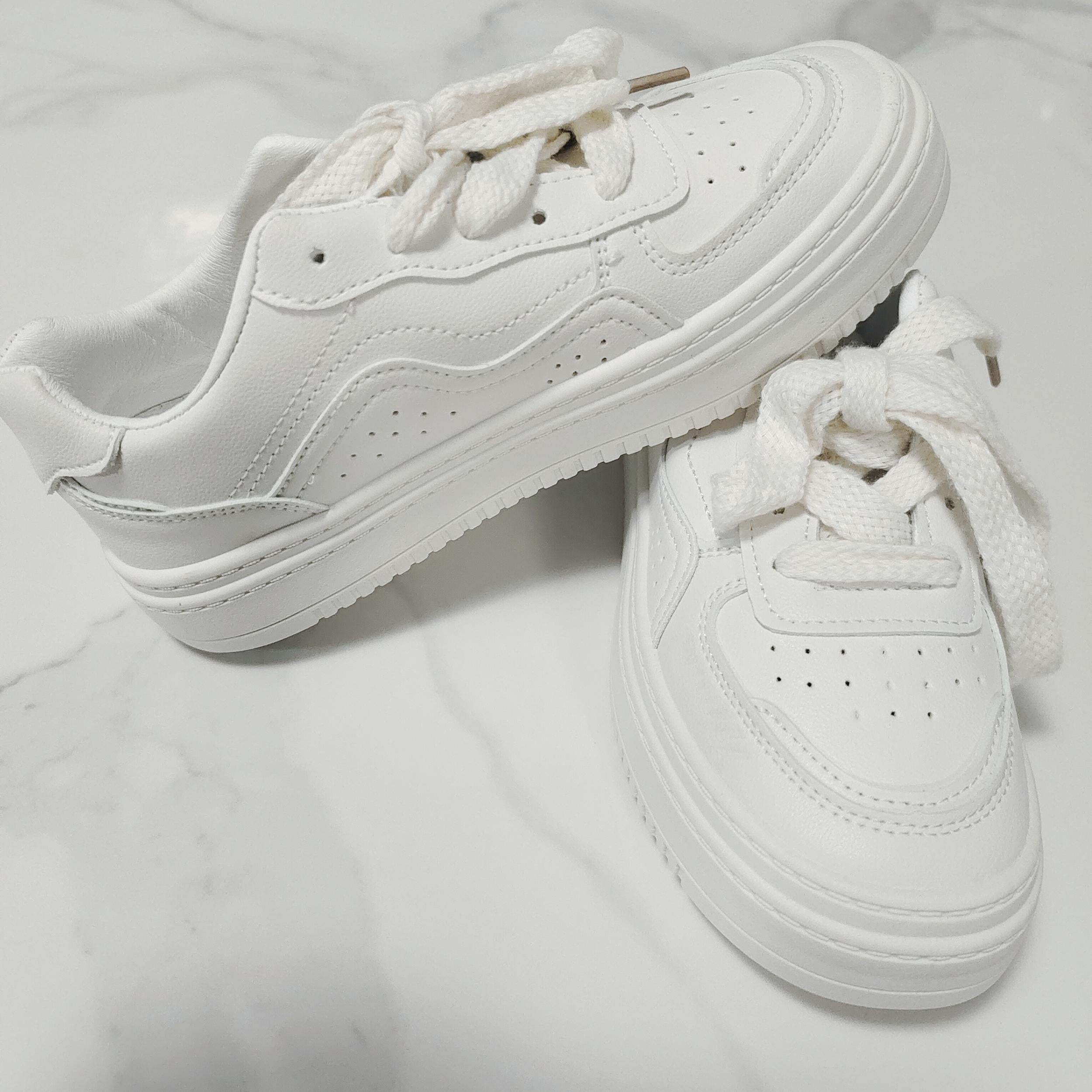 Women's Soft Bottom Board Shoes Non slip Sports Shoes