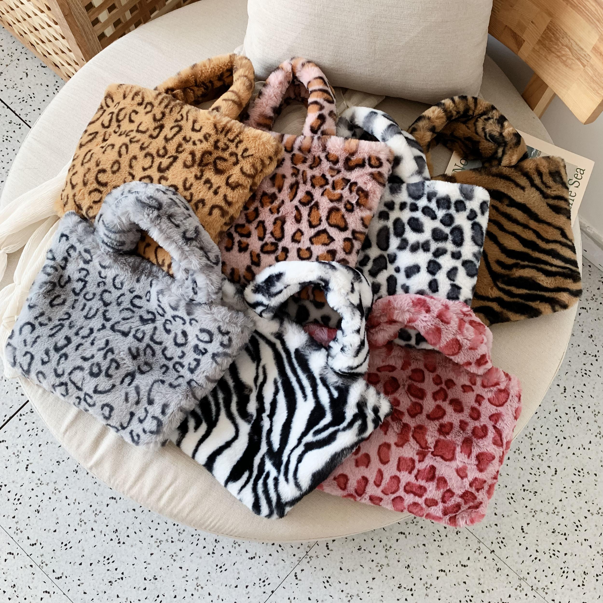 Leopard Chain Shoulder Bag Plush Winter Handbag