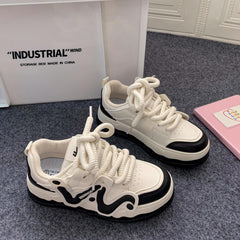Women's Letter Lace up Skate Shoes Non slip Flatform Outdoor Sneakers