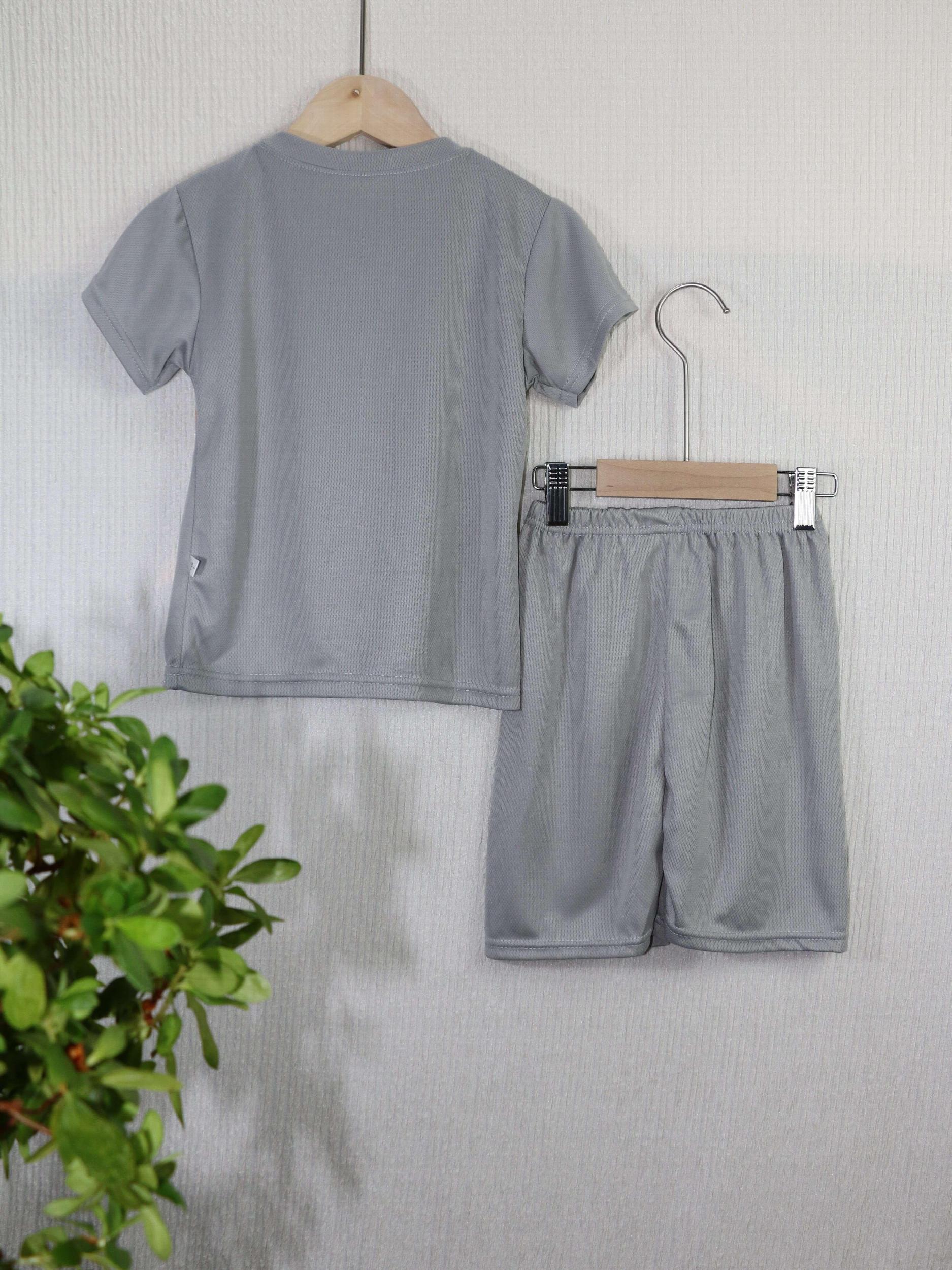 Boy's Sporty Style Outfit 2pcs T shirt & Shorts Set For Summer