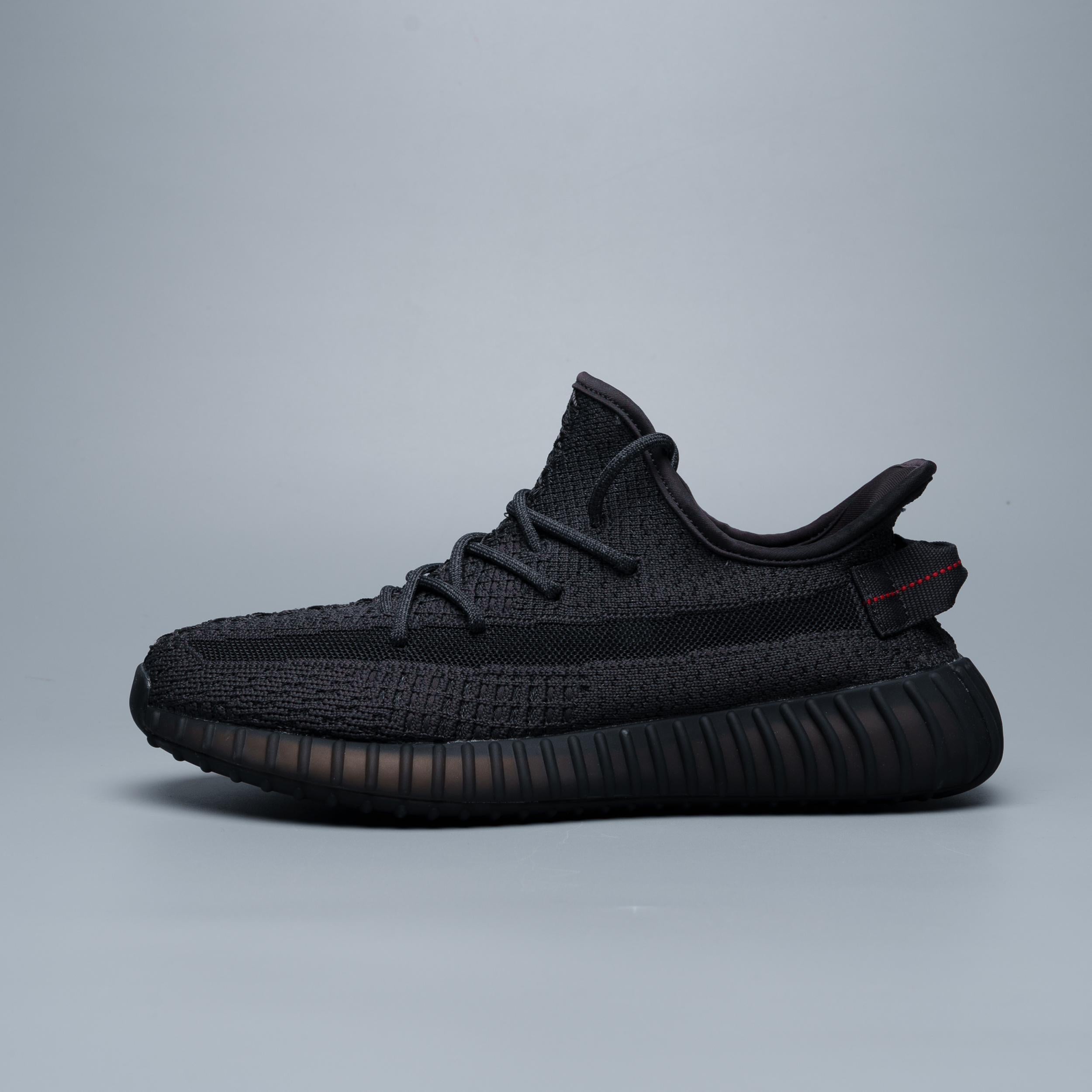 Men's Lace Up Running Shoes Casual Sneakers Comfortable and Breathable