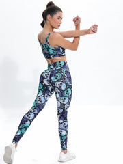 Skull Graphic Yoga Set Sports Crop Top & High Waist Leggings Outfit