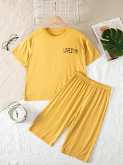 2pcs Boys Teen Letter Graphic T shirt & Shorts Pajama Set