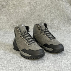 Men's Hiking Boots Non Slip Lace Up Sneakers for Winter & Autumn
