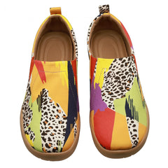 Leopard Printed Flat Shoes Slip On Low Round Toe Casual Canvas Shoes